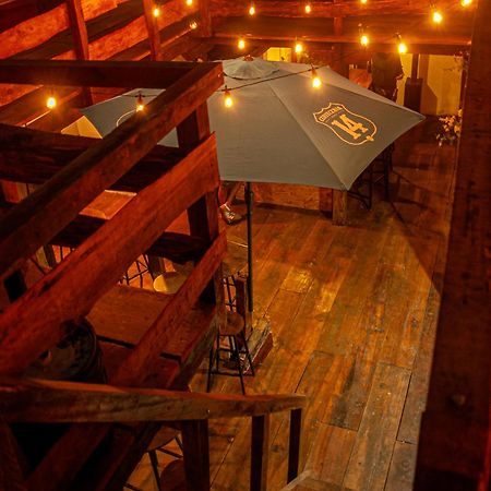 Kamazoztz Hostel And Travel 안티구아 과테말라 외부 사진