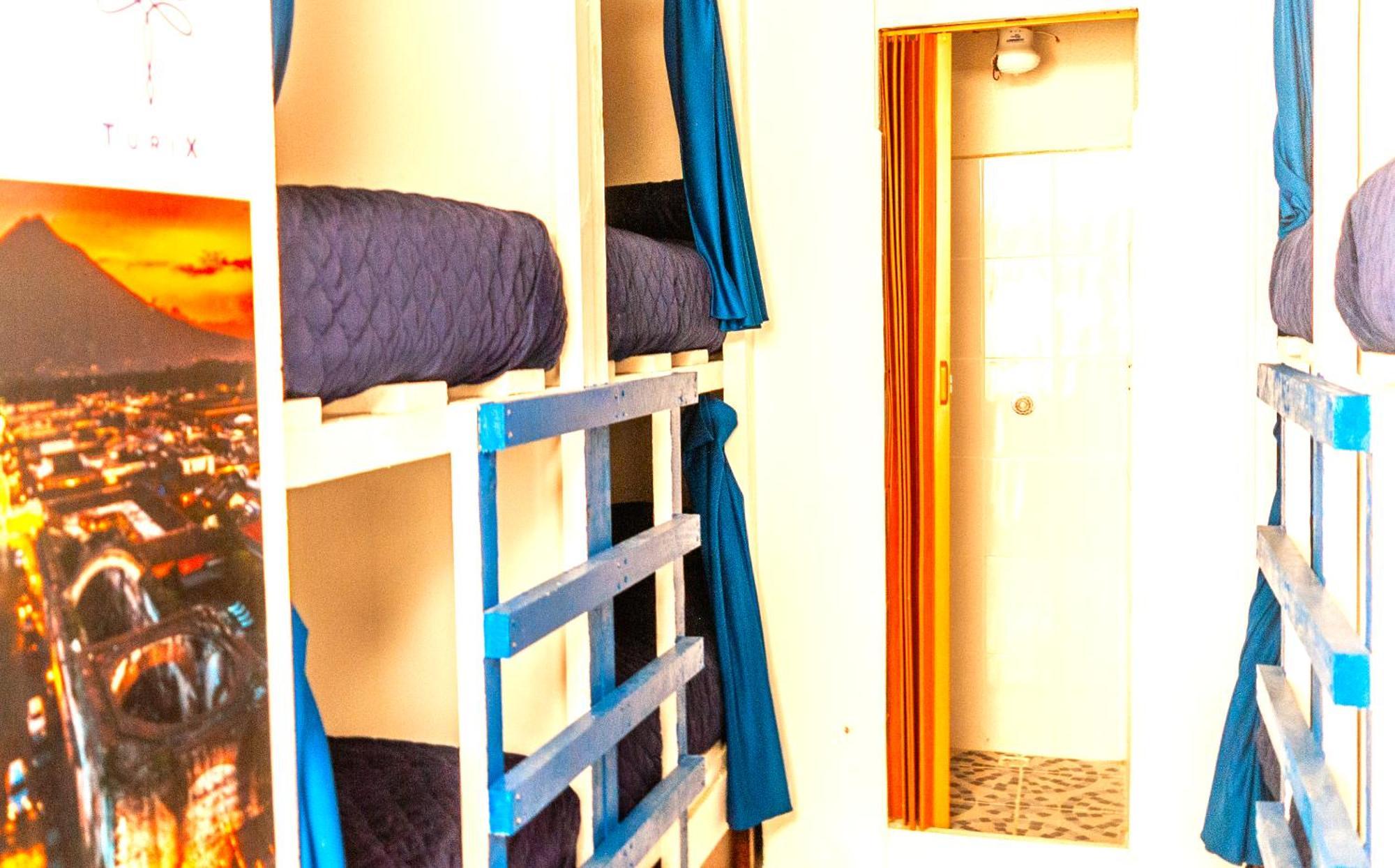Kamazoztz Hostel And Travel 안티구아 과테말라 외부 사진