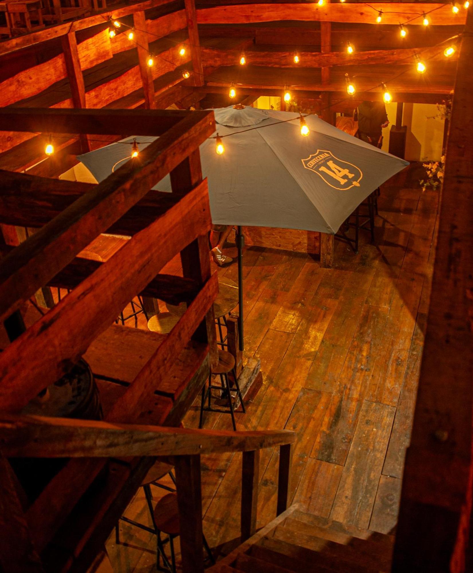 Kamazoztz Hostel And Travel 안티구아 과테말라 외부 사진