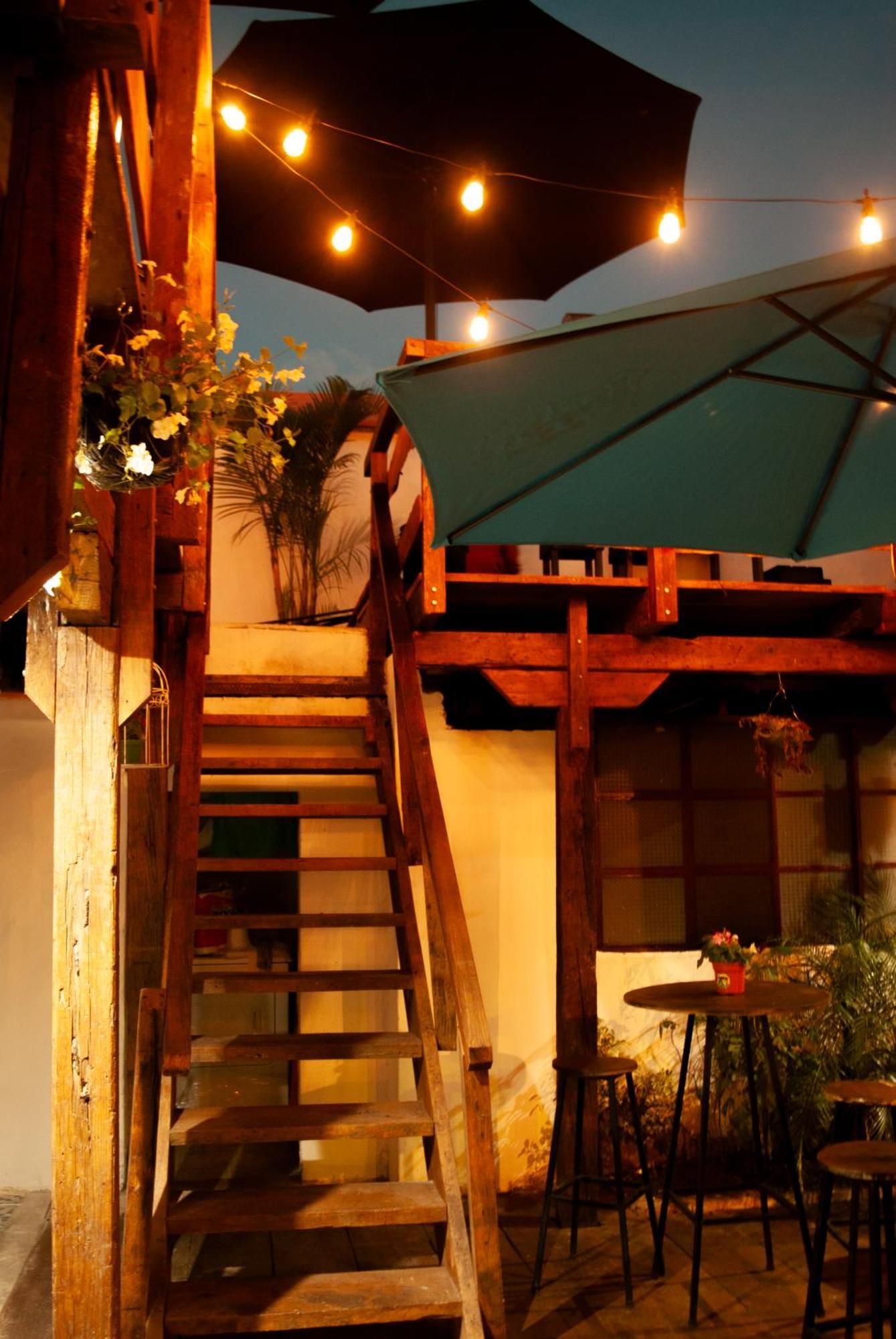 Kamazoztz Hostel And Travel 안티구아 과테말라 외부 사진