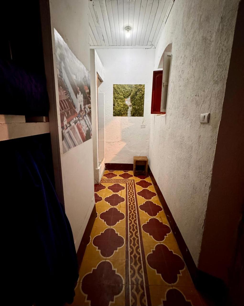 Kamazoztz Hostel And Travel 안티구아 과테말라 외부 사진