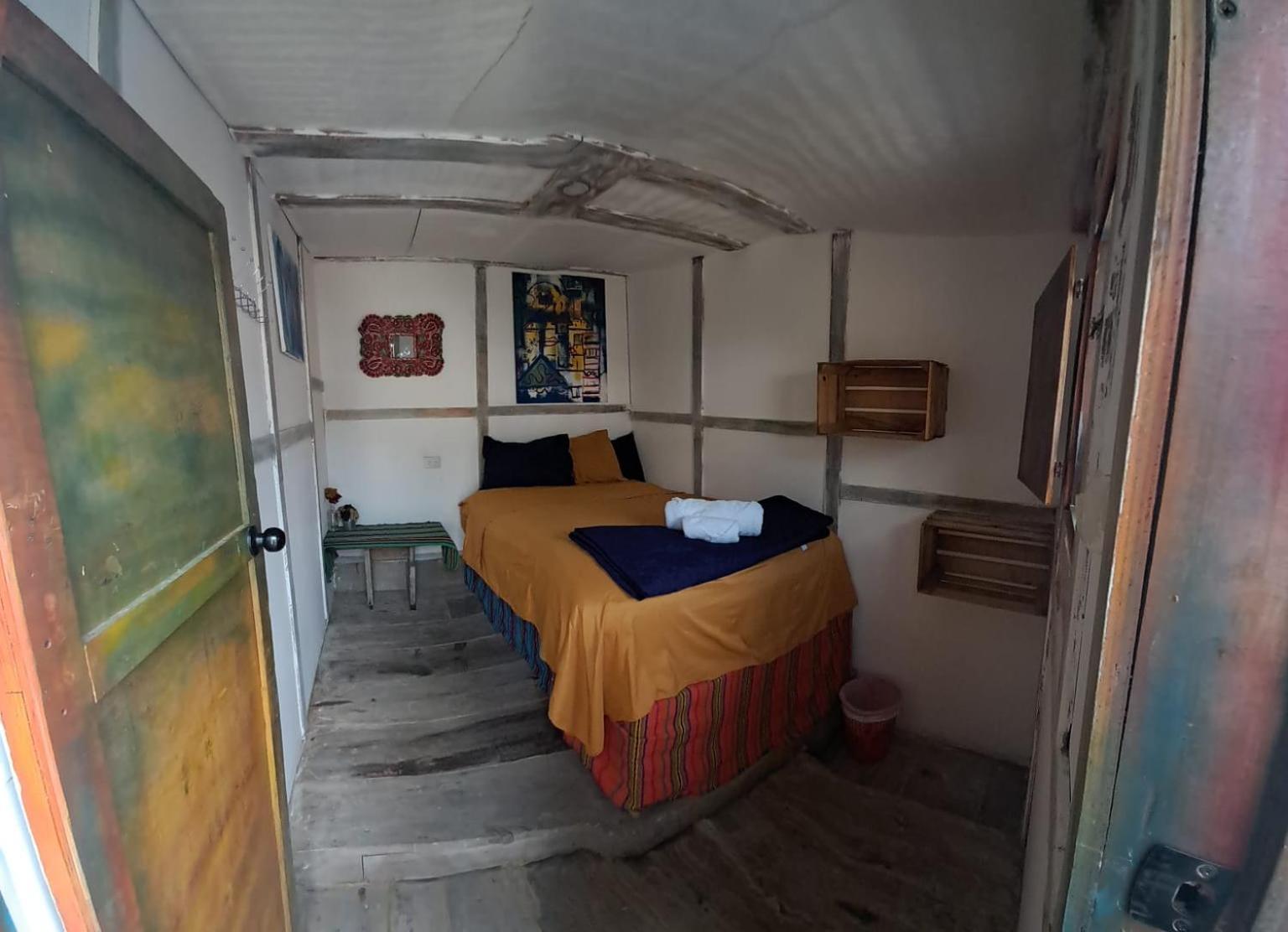 Kamazoztz Hostel And Travel 안티구아 과테말라 외부 사진